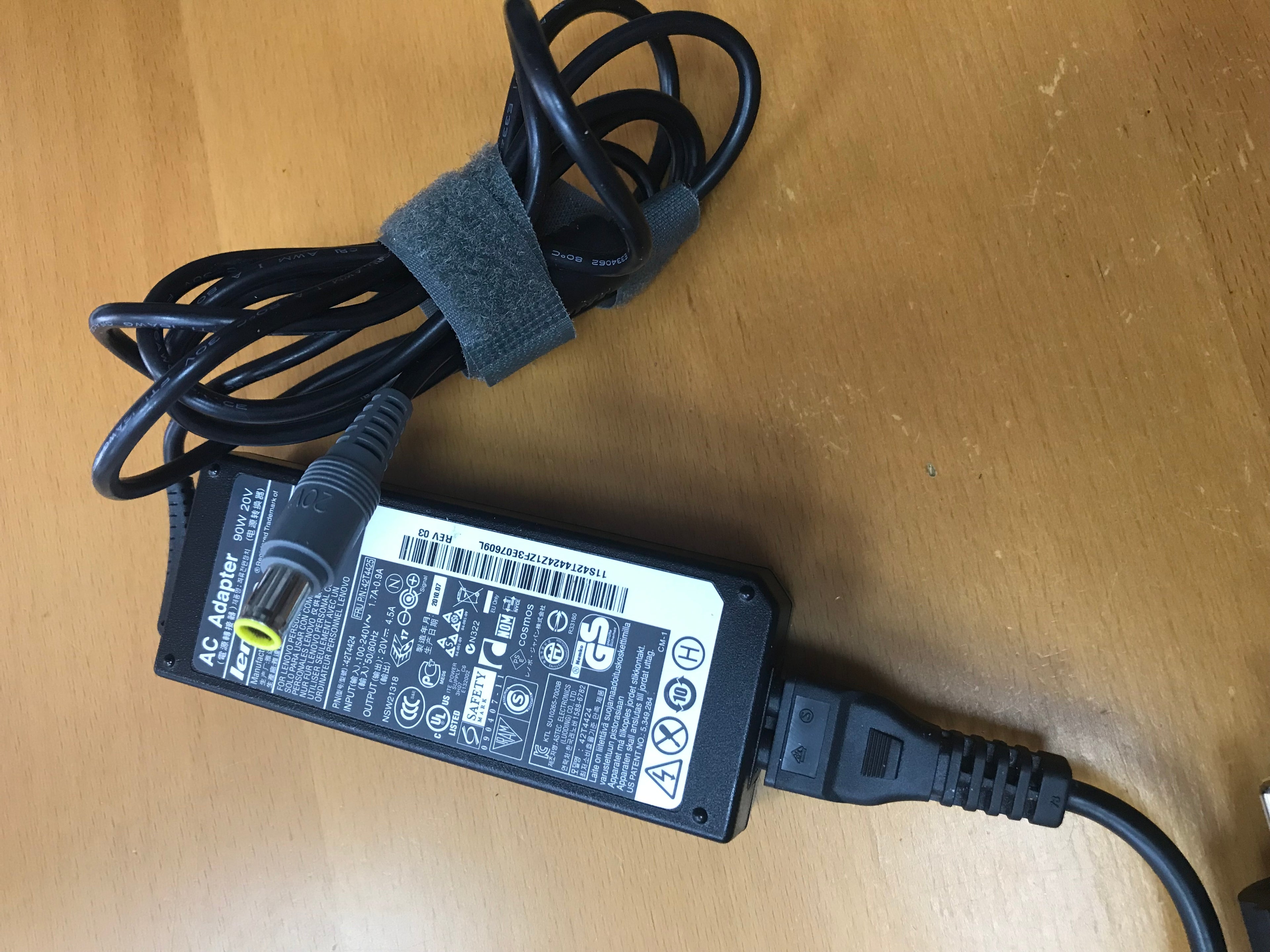 Lenovo Netzteil 20V 4,5A 90W