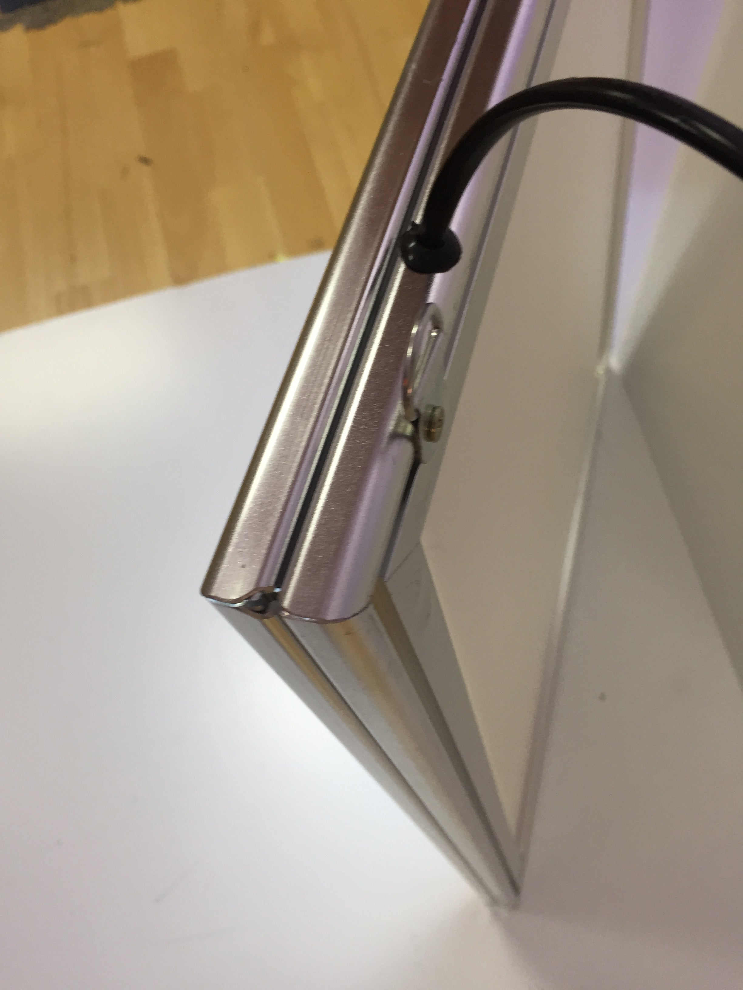 LED Klaprahmen Schild